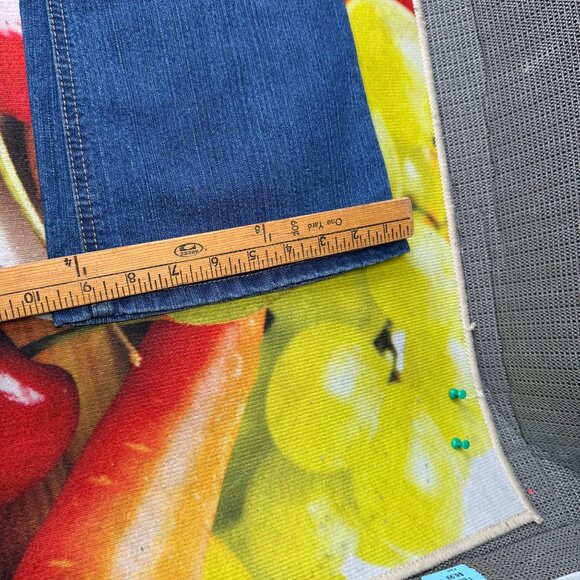 Nine West Womens Size 10 Blue Flared Leg Mid Rise 5 Pocket Denim Jeans - Picture 11 of 11